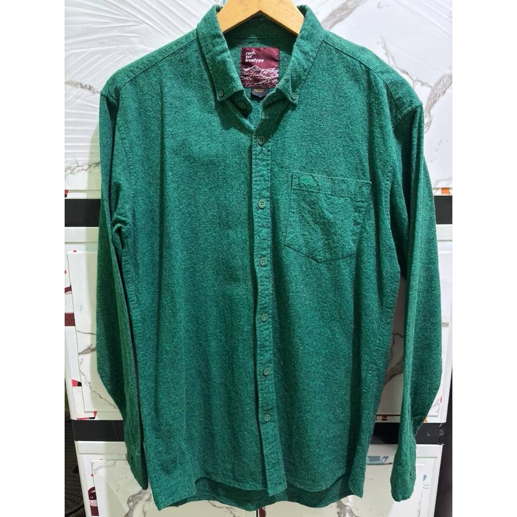 Kemeja ouval research size M