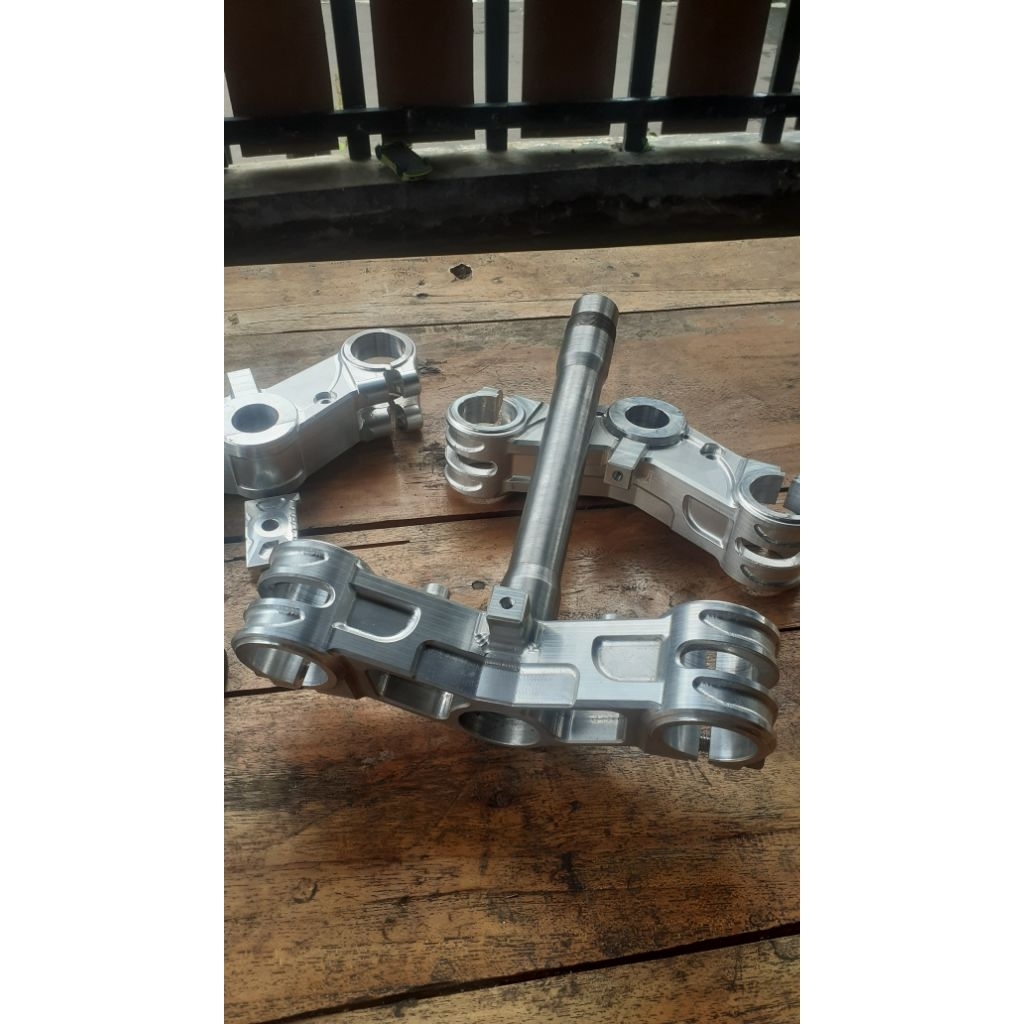 Segitiga bawah ninja r / ss aluminium alloy