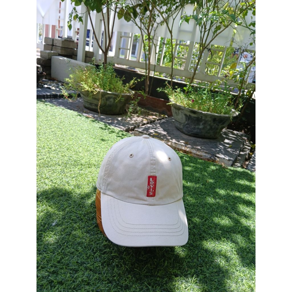 topi levis vintage lawas