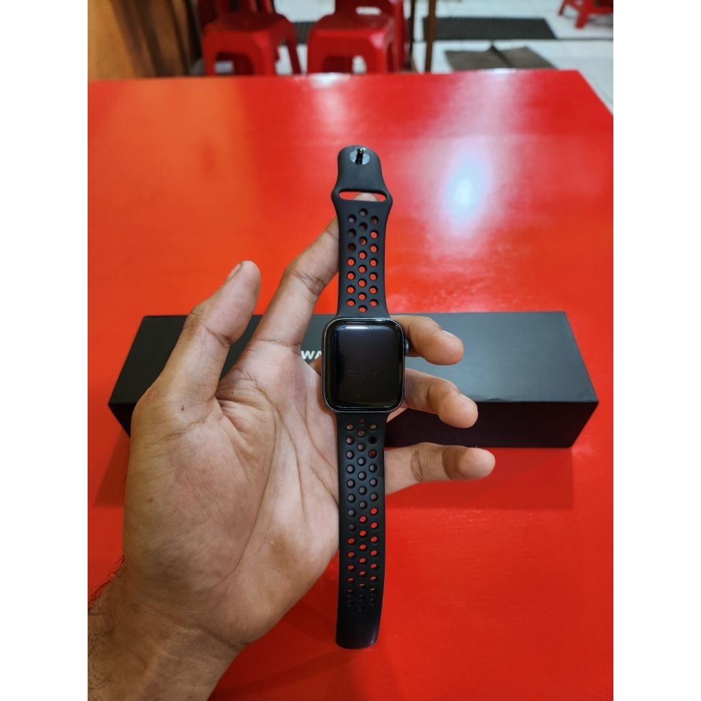 Apple Watch Series 5 Nike Edition 44mm iBox Fullset