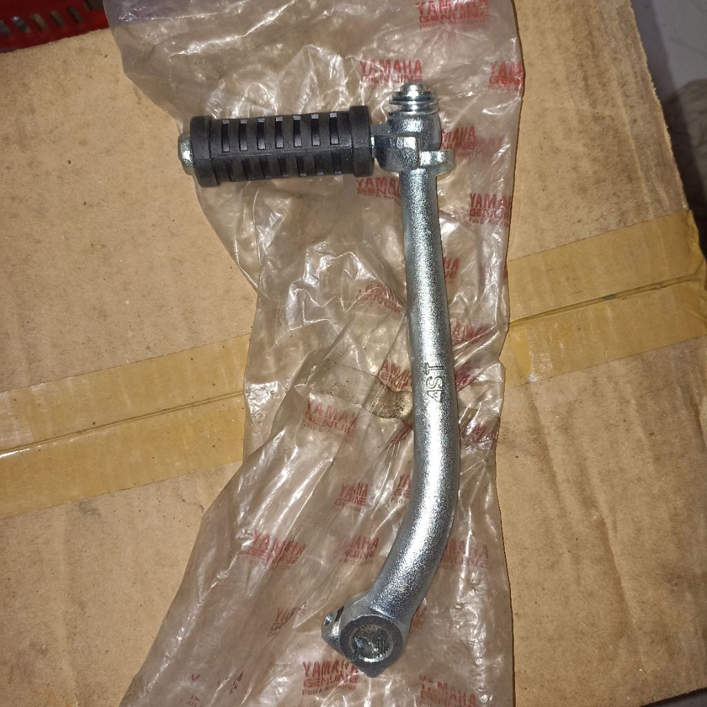 engkol starter selahan kick crank assy 4ST Yamaha Vega R lama crypton Original