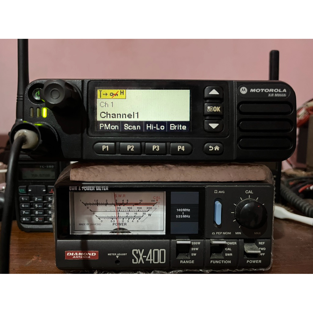 Motorola XIR M8668i Rig Motorola