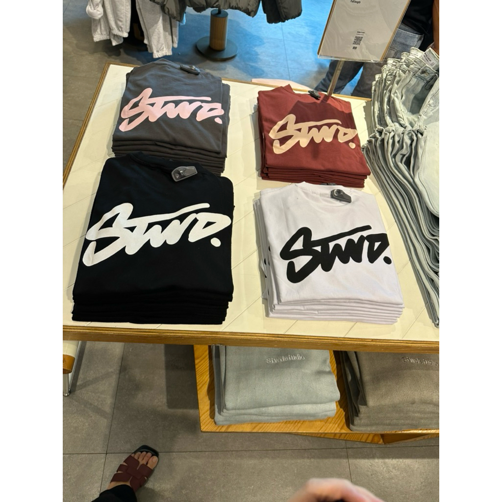 Kaos cowok Logo Pull and Bear