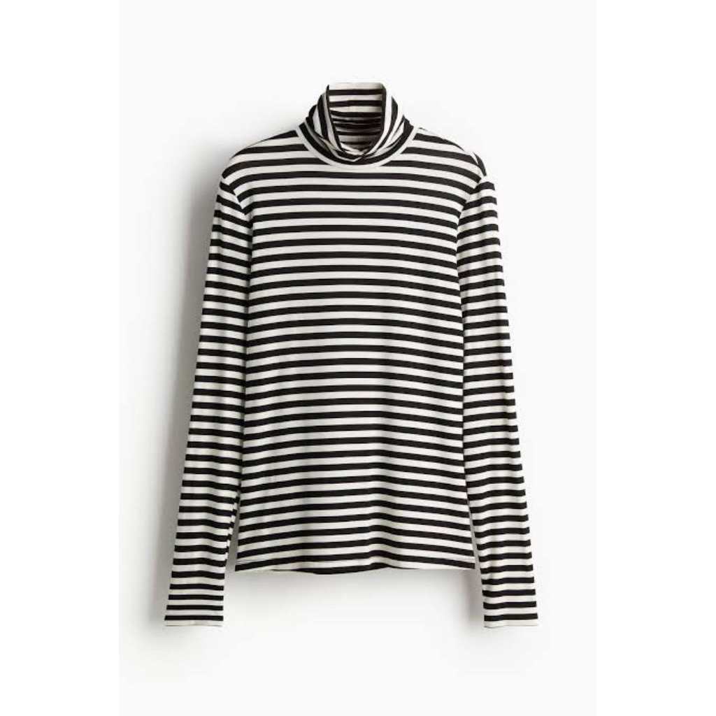 Kaos Turtleneck Brand WHOAU original