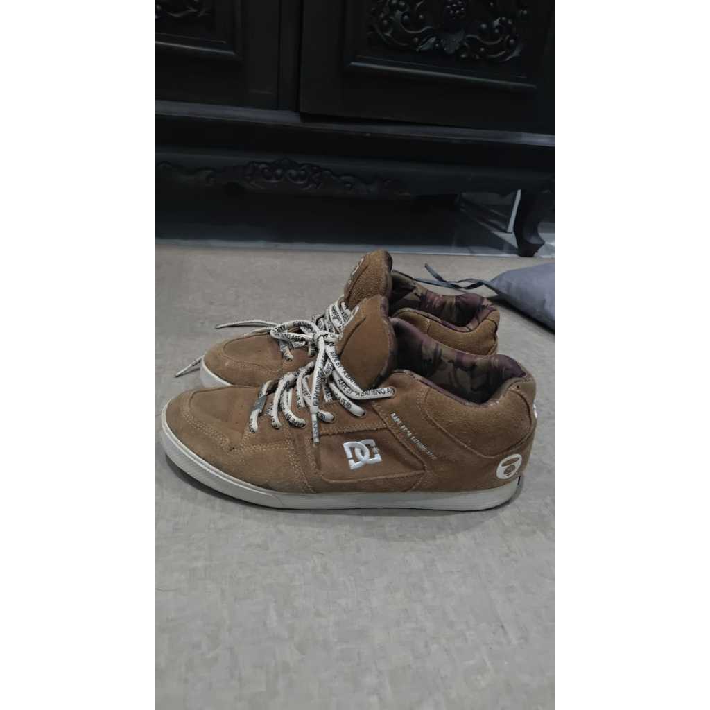 Sepatu DC Collab ape original second