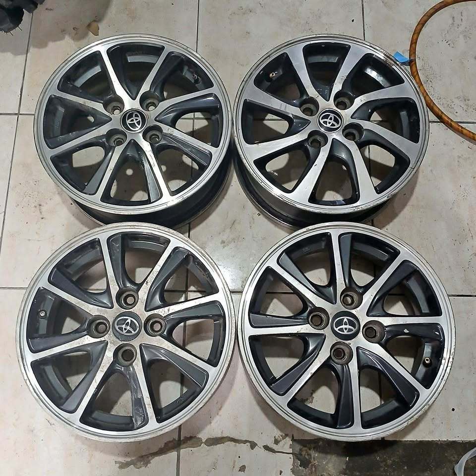 Velg Mobil Oem Calya Ring 14 Bisa Ke Agya Vios Sigra