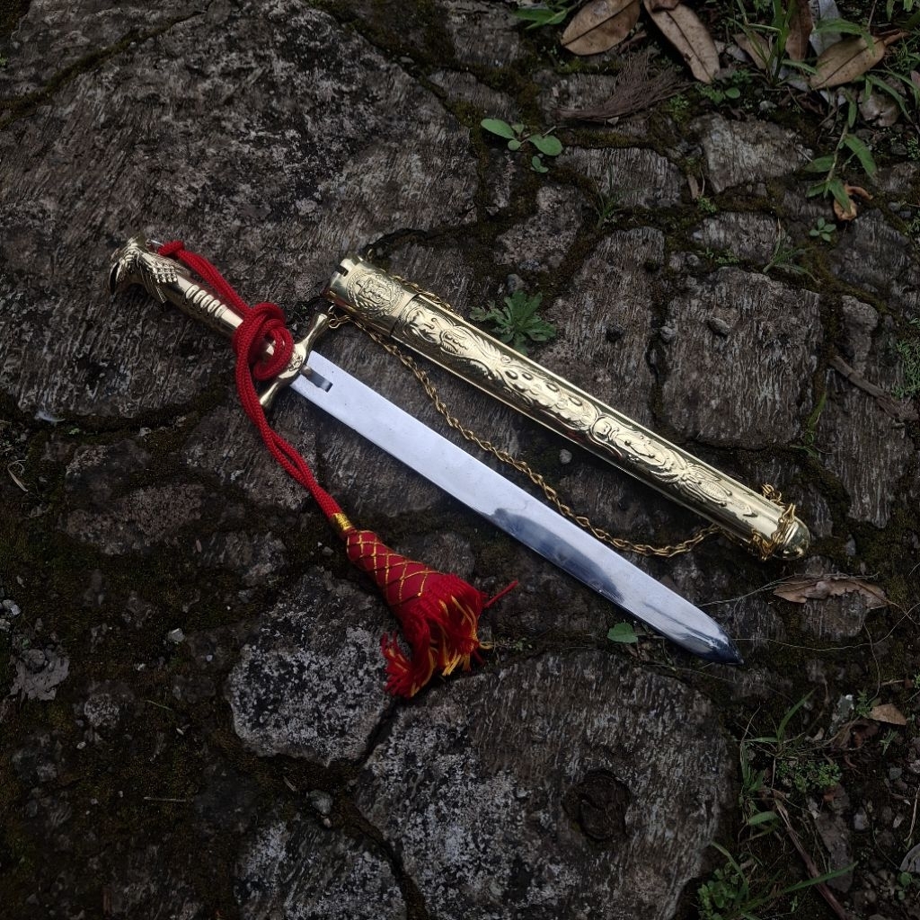 Pedang kadga ponyar pakai rumbai