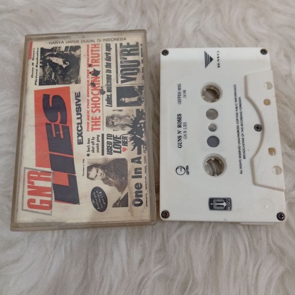 Kaset Pita Guns N Roses