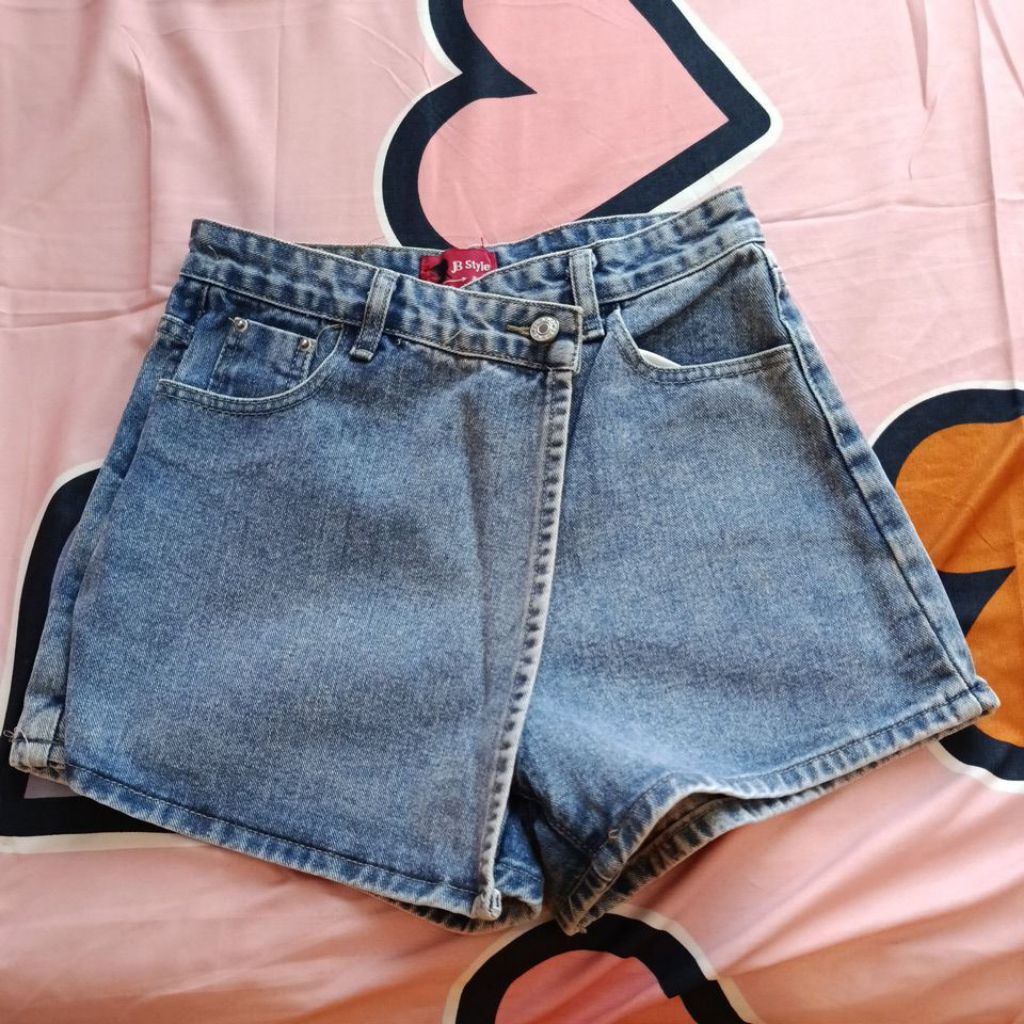 celana pendek model rok