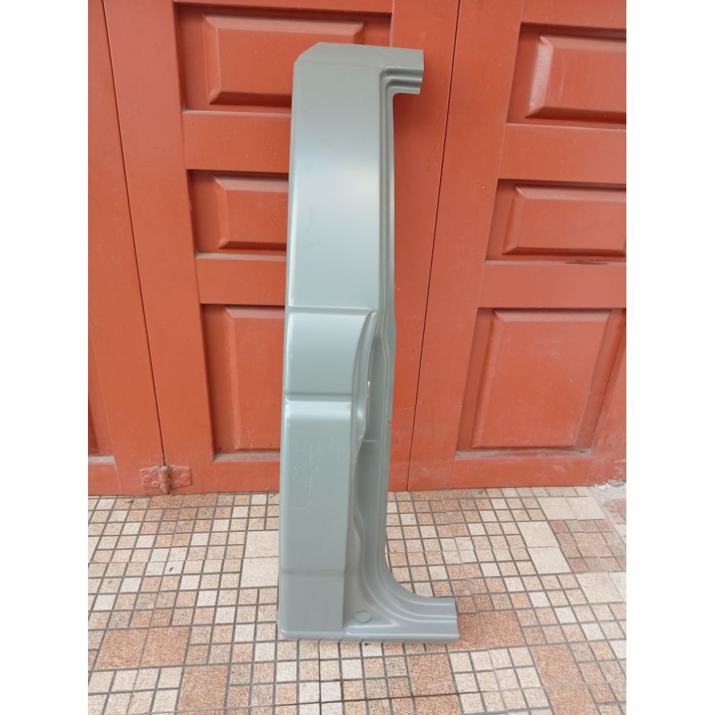 Pilar belakang pintu Isuzu Panther pick up, Tiang samping phanter