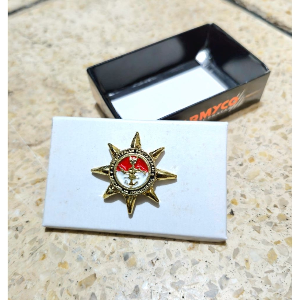 pin kerah pns kemenhan
