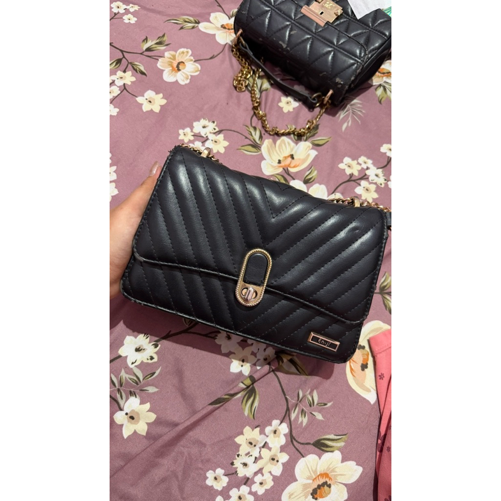preloved tas enji