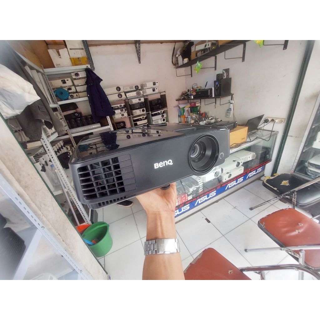 PROYEKTOR BENQ MS506 + HDMI CONVERTER