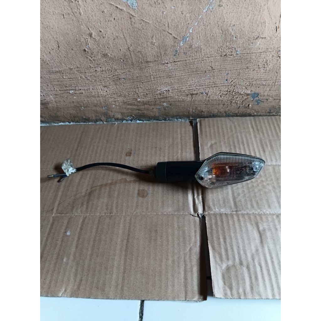 Lampu sein sen depan bagian kiri Cbr 150 R Fi original copotan