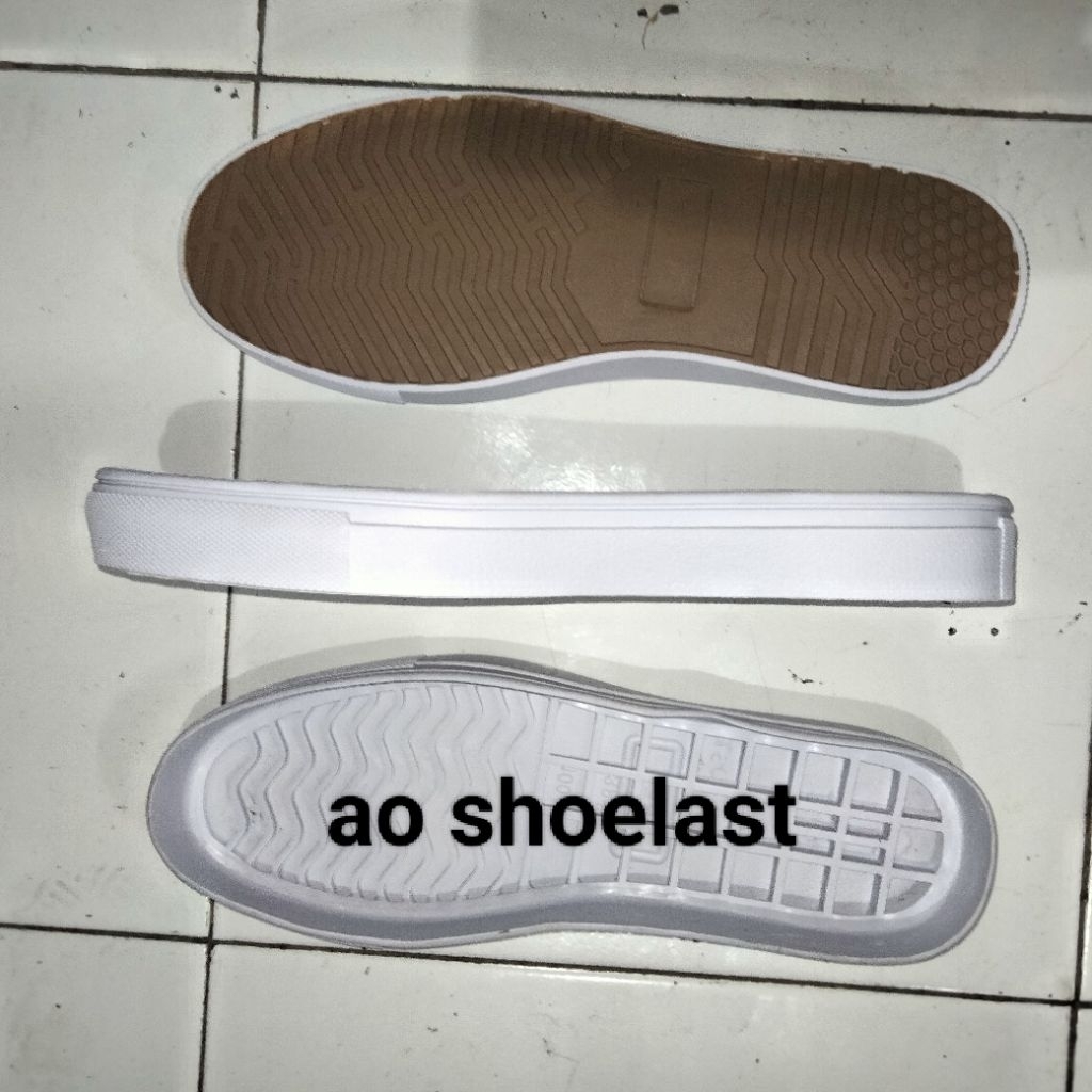 outsole alas sepatu sneakers pria