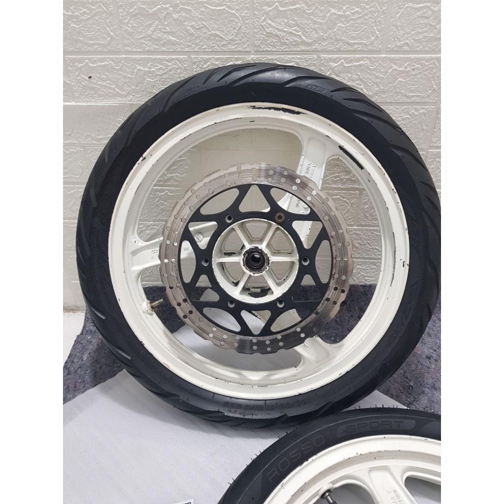 Velg depan belakang ninja rr new/old original (set ban)