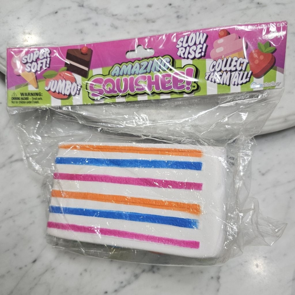 Amazing Squishee squishy rainbow cake slice mainan anak preloved