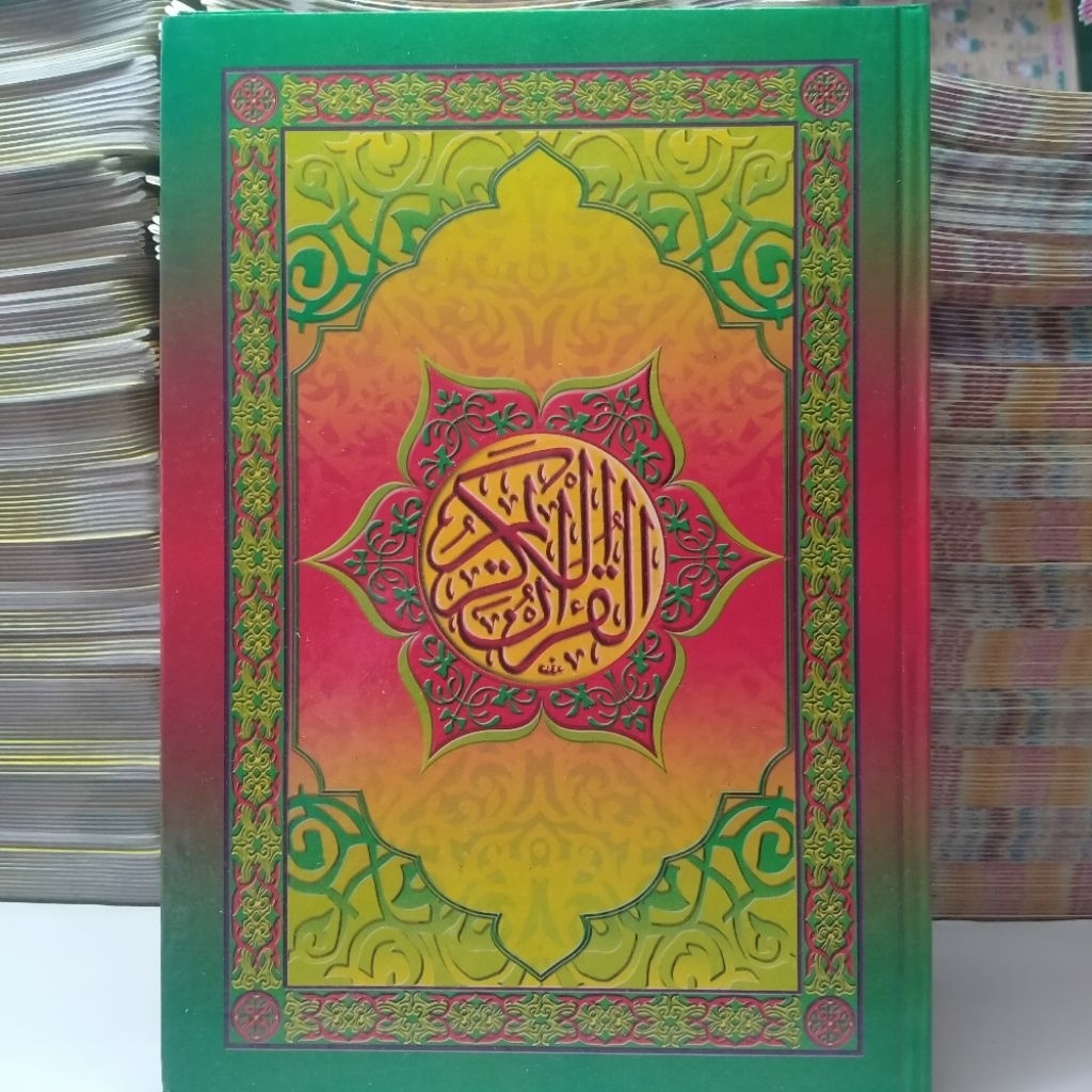 AL QURAN BESAR