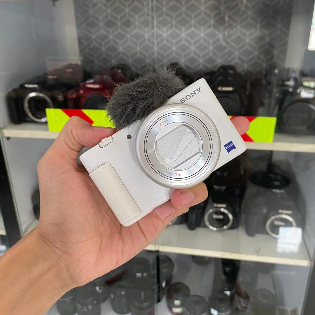 Kamera Sony ZV1 special color white - Kamera Pocket / Kamera vloging & traveling - perekaman 4k vidi