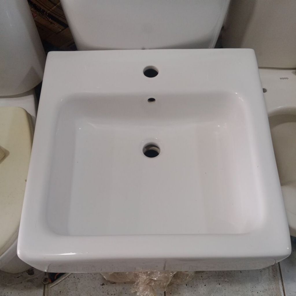 wastafel toto kotak komlit set