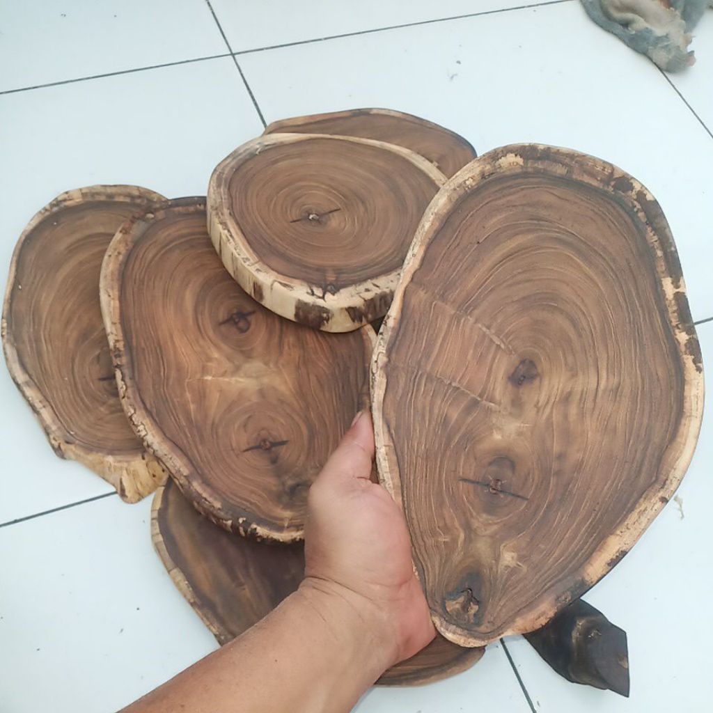 Potongan kayu jati premium Natural/talenan,tatakan bosai,hiasanmeja kayu jati diameter 20-25 cm