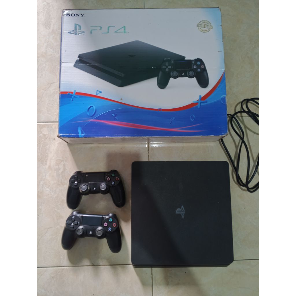ps 4 slim original