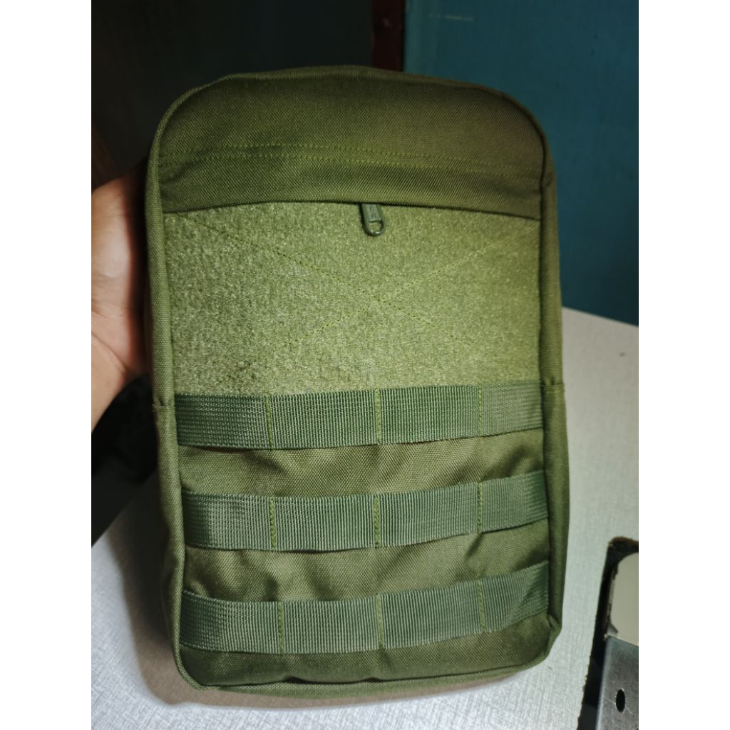 TAS CAMEL BACK TAS BELAKANG ROMPI BODY VEST MODEL TERBARU WARNA HIJAU ARMY UNTUK UKURAN TINGGI 31CM 