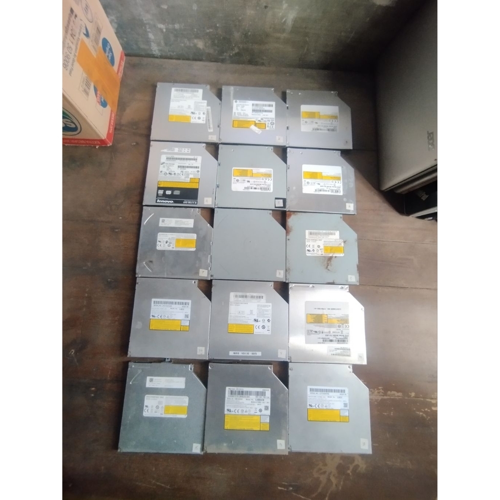 DVD drive internal laptop (bahan kanibalan/rusak)
