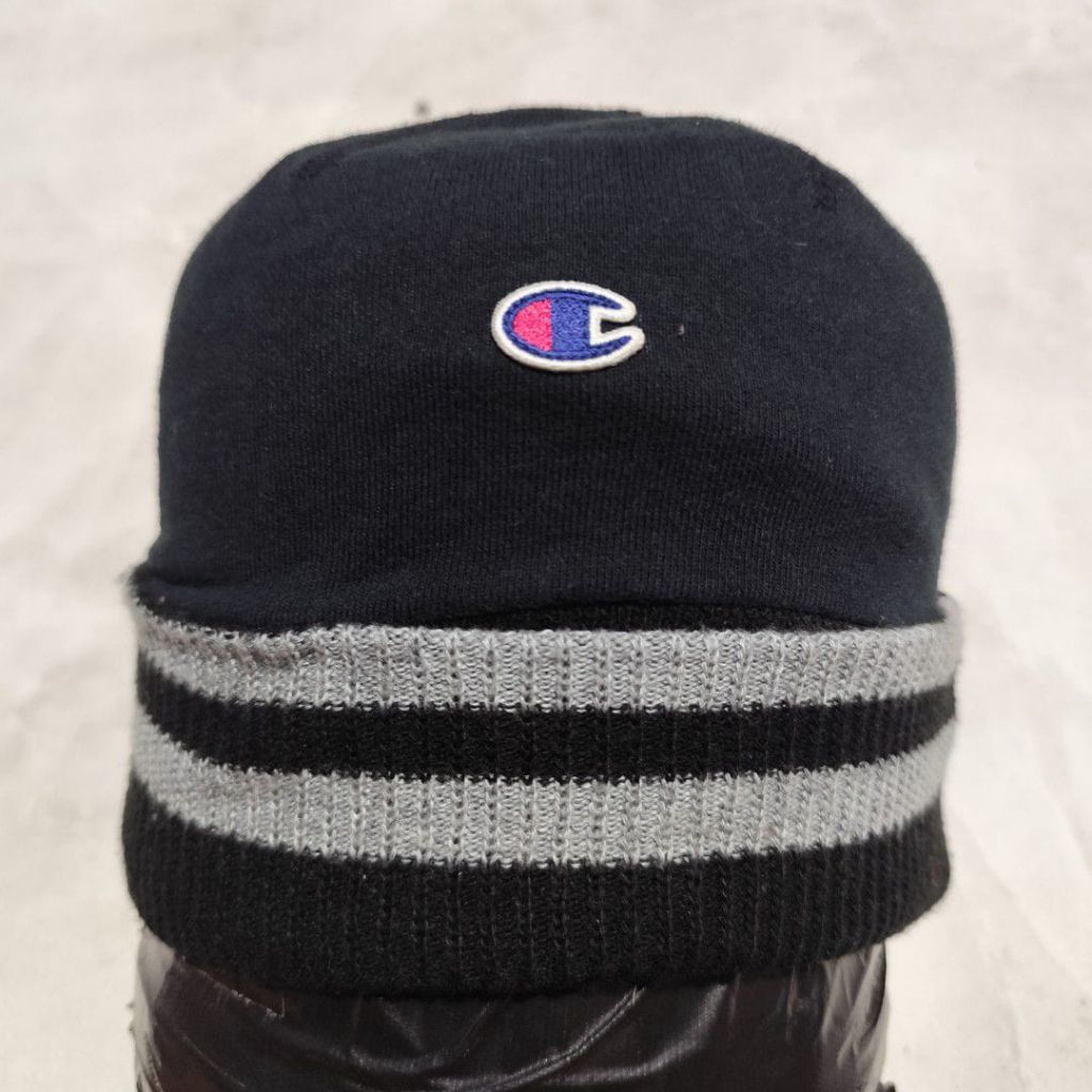 Topi beanie kupluk rajut champion hitam liris abu