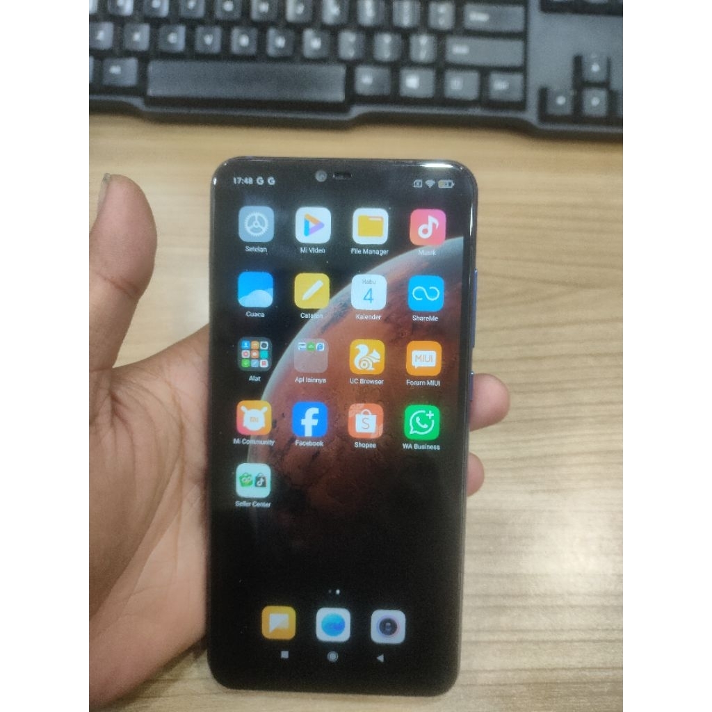Hp Second Xiaomi MI 8 Lite Ram 4 Gb Internal 64 Gb / Handphone Second termurah