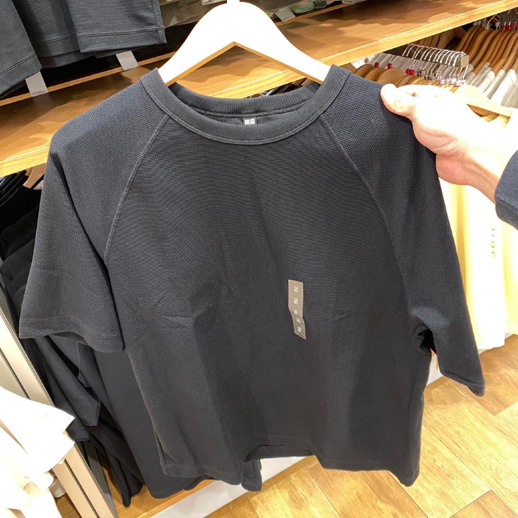 Jastip. Tshirt Dry Waffle Uniqlo (MAN)