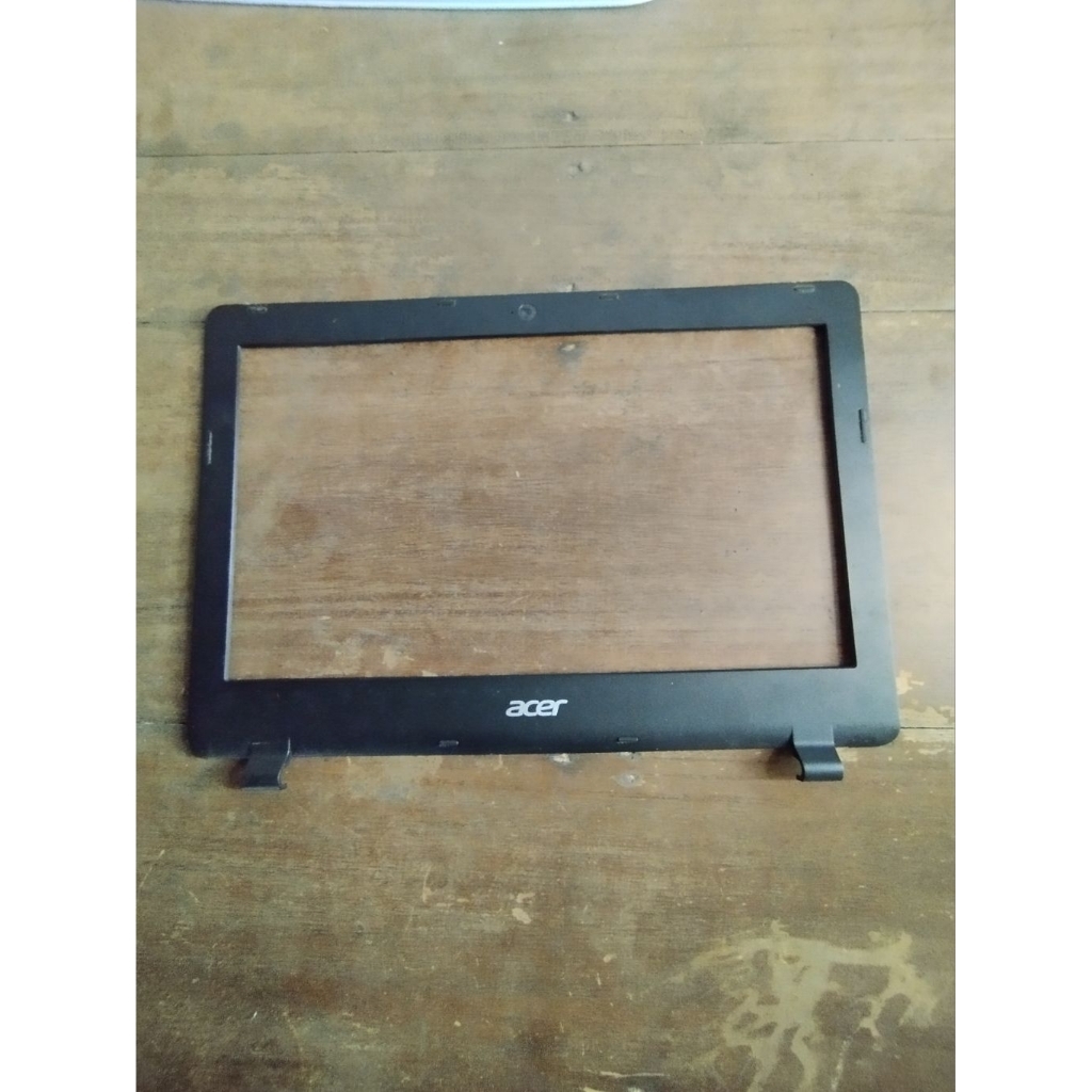 frame casing LCD Acer aspire es1-131 original -front bezel bingkai layar