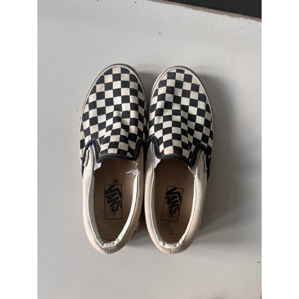 vans checkerboard slip-on