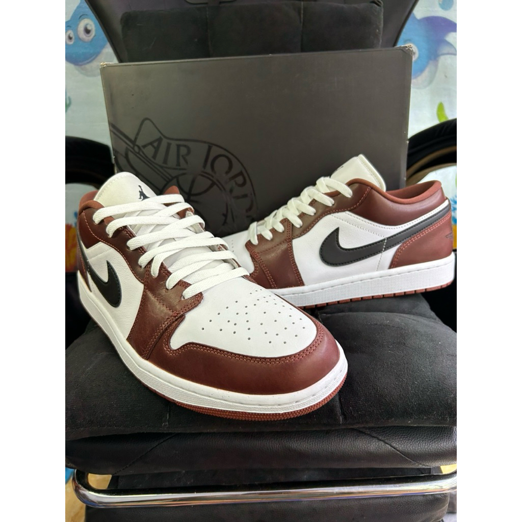 Air Jordan 1 Low SE Dark Pony