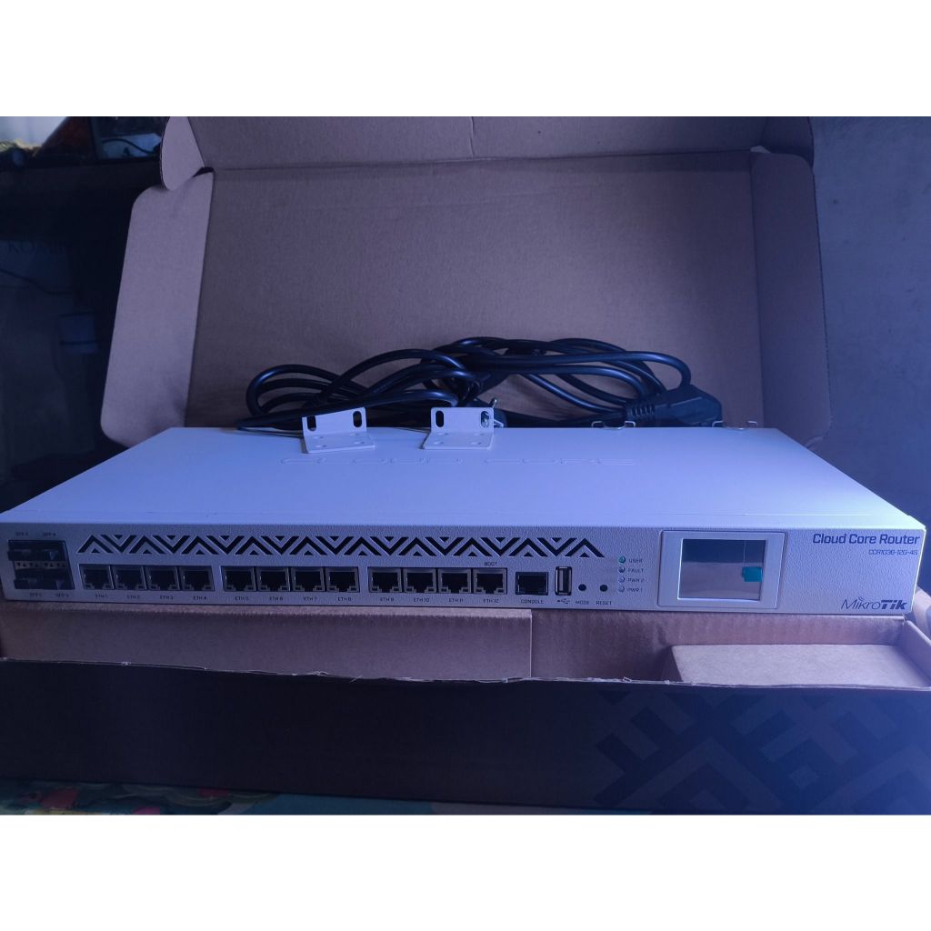 MikroTik CCR1036-12G-4S-EM
