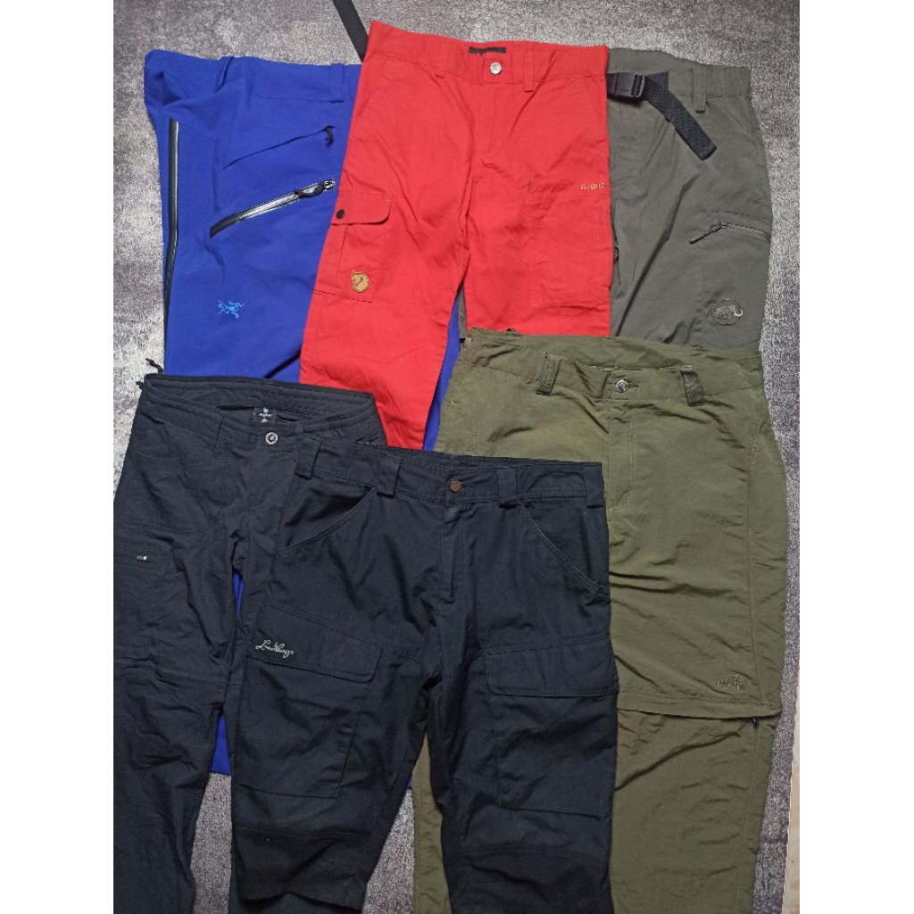 CELANA GUNUNG ARCTERYX SABRE WATERPROOF GORPCORE