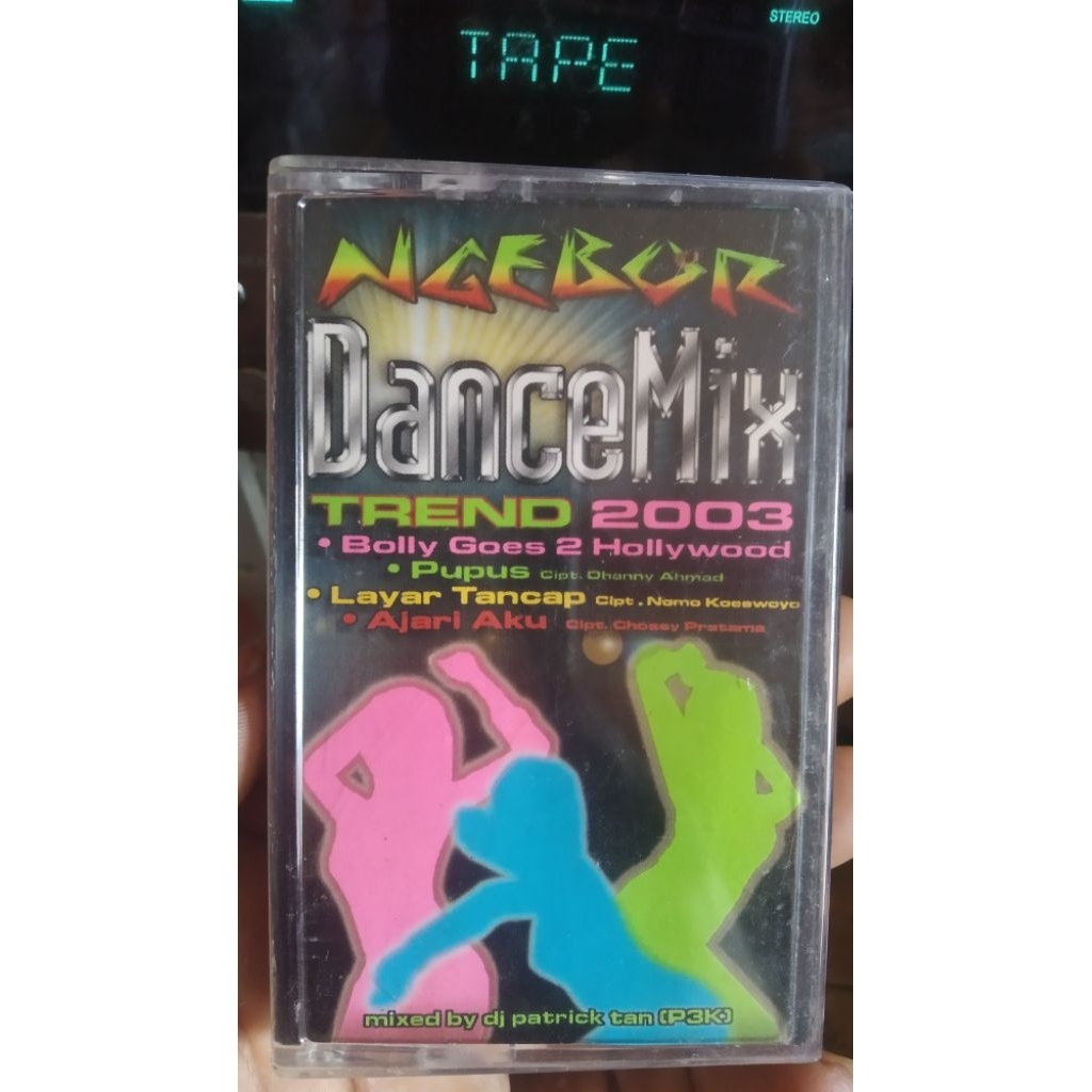 kaset pita ngebor dance mix