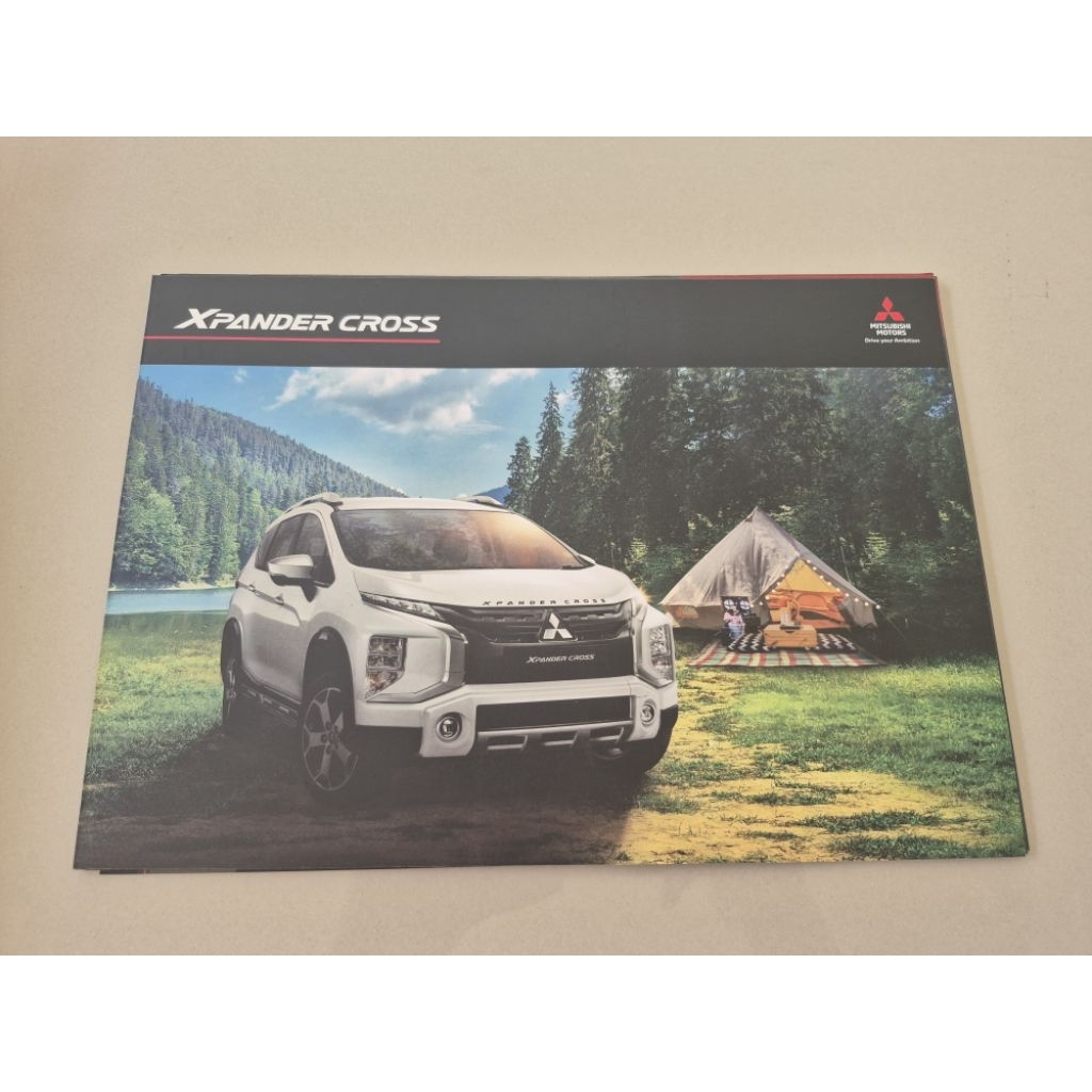 brosur katalog mobil xpander cross 2019 leaflet