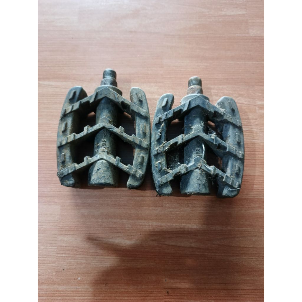 pedal sepeda mtb jadul merk xerama as besar layak