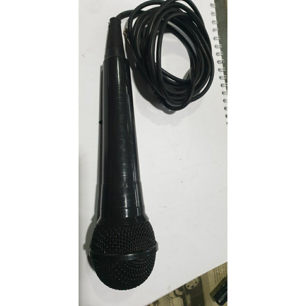 Microphone mikrofon wired bekas jalan normal