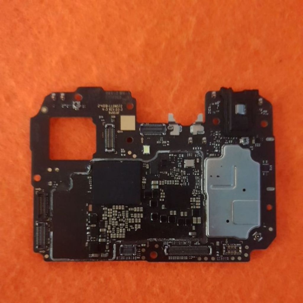 MESIN MESIN XIAOMI REDMI 13C HIDUP HANYA SAJA NGGA TAMPIL KE LCD MESIN HIDUP BERGARANSI