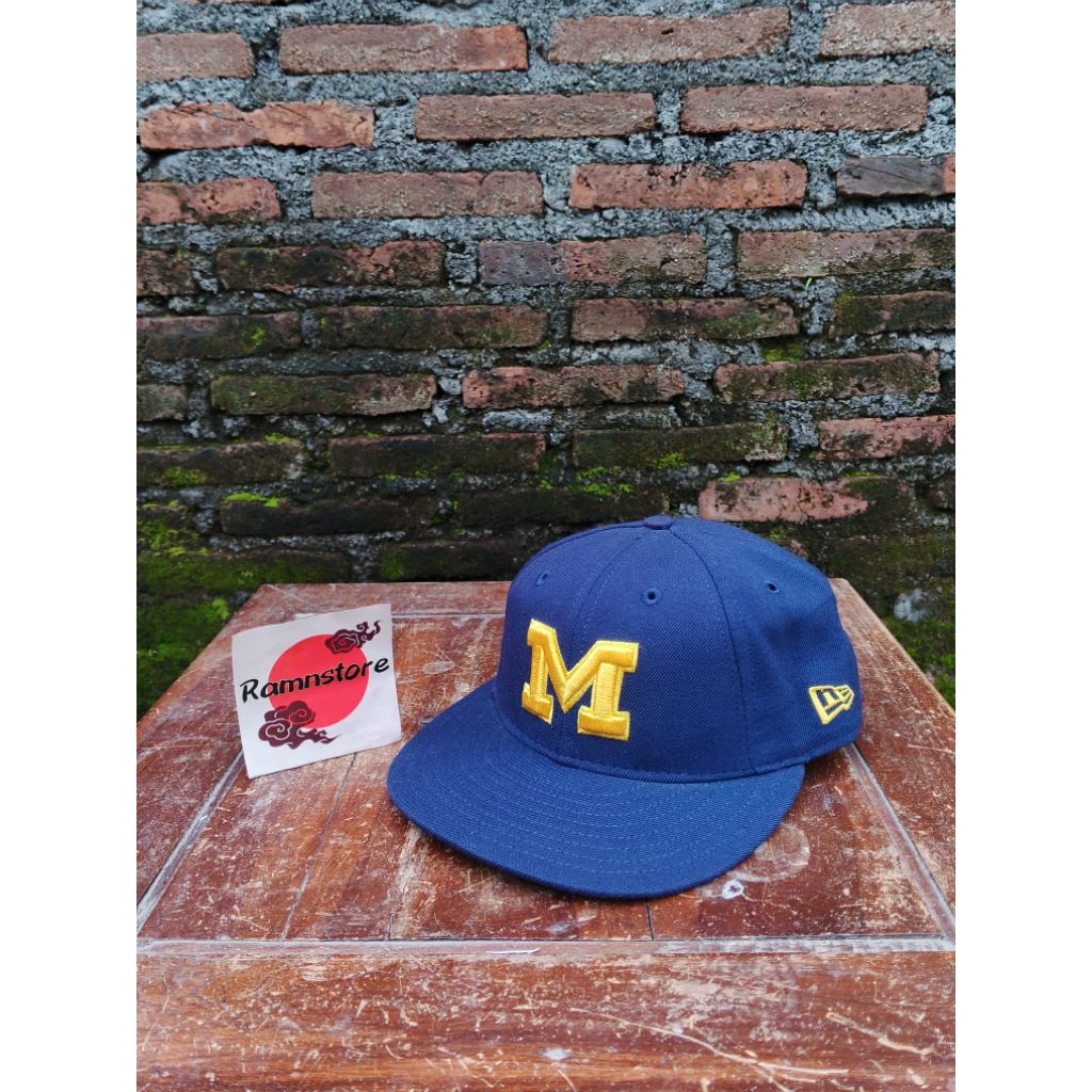 topi new era 7 1/8 x ncaa michigan wolverines