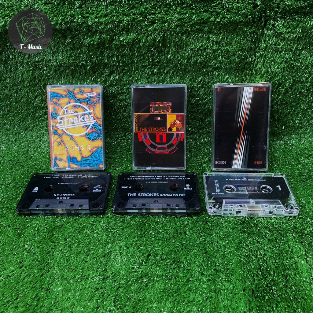 Kaset Pita The Strokes - Is This It, Room On Fire, & First Impressions Of Earth