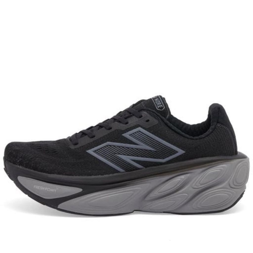 SEPATU LARI FRESH FOAM X MORE V5 BLACK/GREY 40