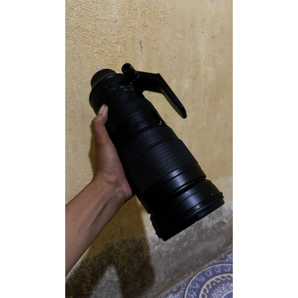 Lensa nikkor AFS 200-500mm F5.6 VR