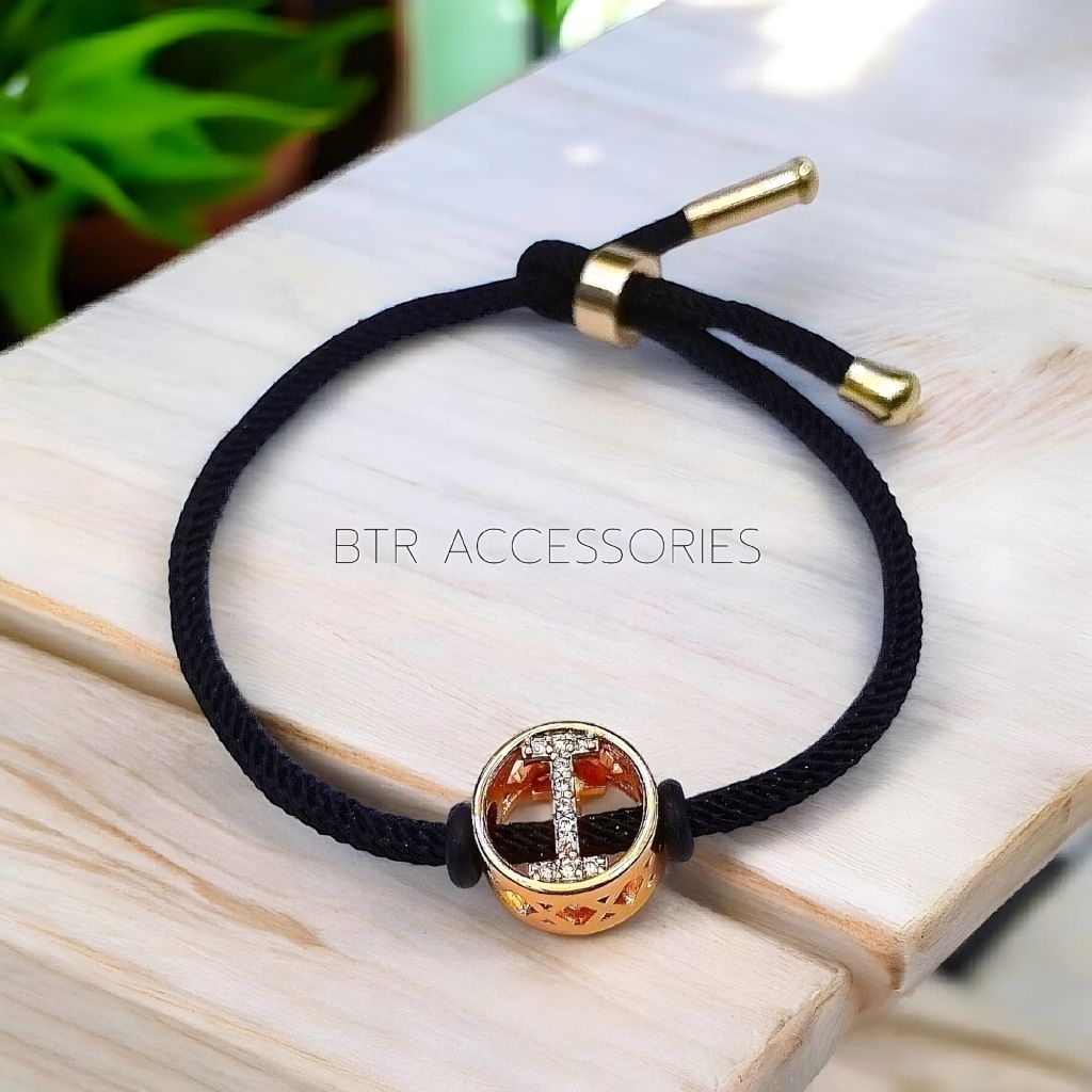 Gelang tangan tali hongkong serut + liontin inisial huruf xuping lapis emas replika 18k grosir