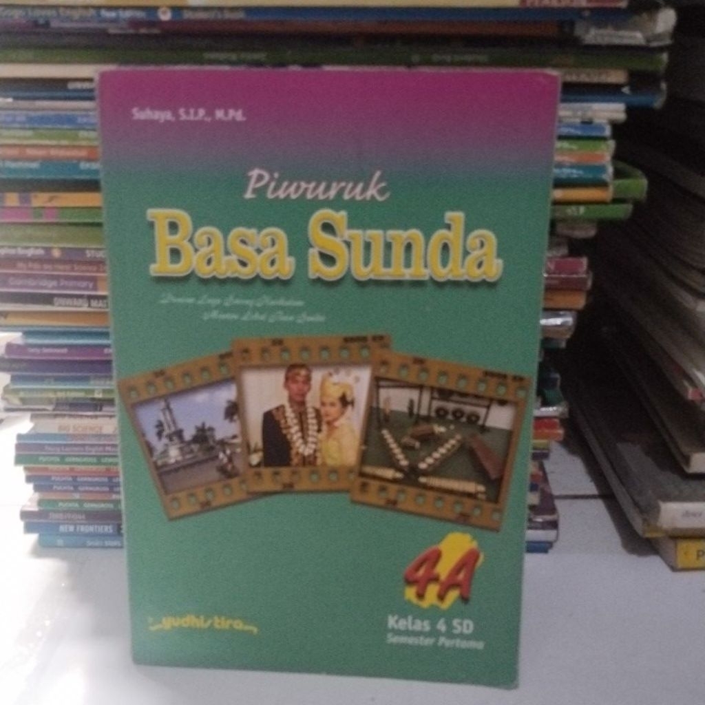 BUKU BASA SUNDA PIWURUK UNTUK SD KELAS 4