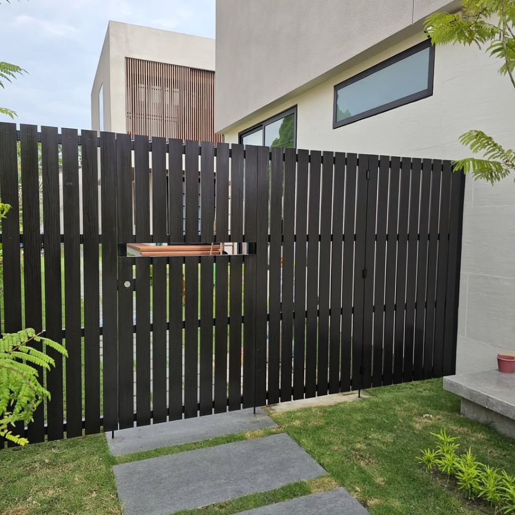 Pintu pagar rumah minimalis