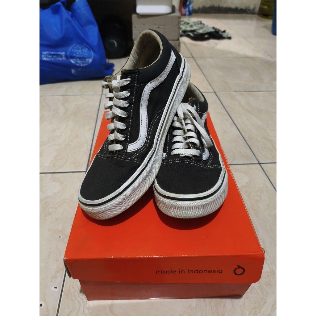 sepatu vans oldskool second size 40.5 original