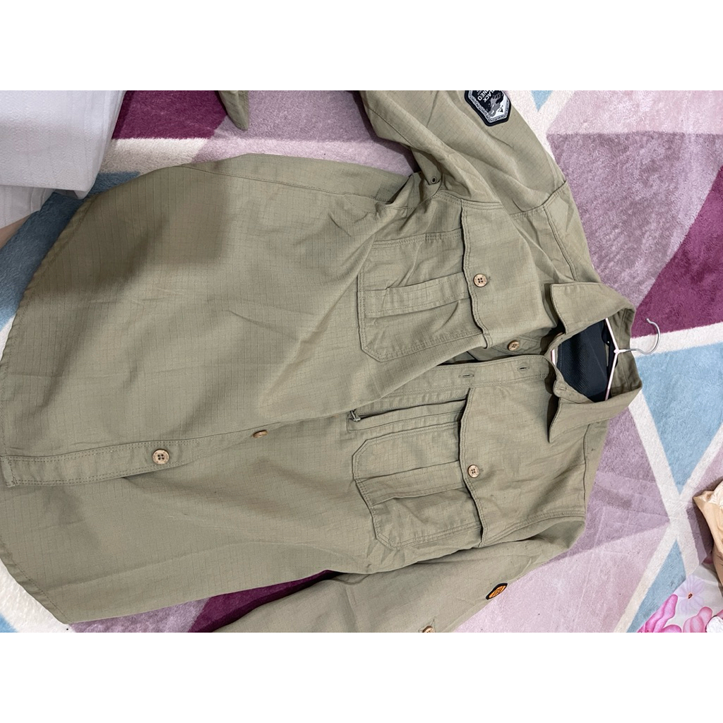 Kemeja Eiger Black Borneo